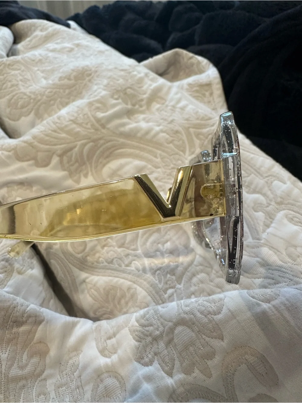 Snakeskin big brown V sunglasses ! New